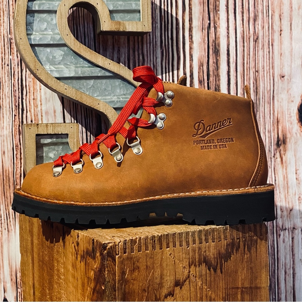 Danner Mountain Light Cascade Boots - Picture 6 of 12
